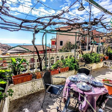 -La Terrazza Nel Vigneto- Golfo Dei Poeti Apartman Tellaro Kültér fotó
